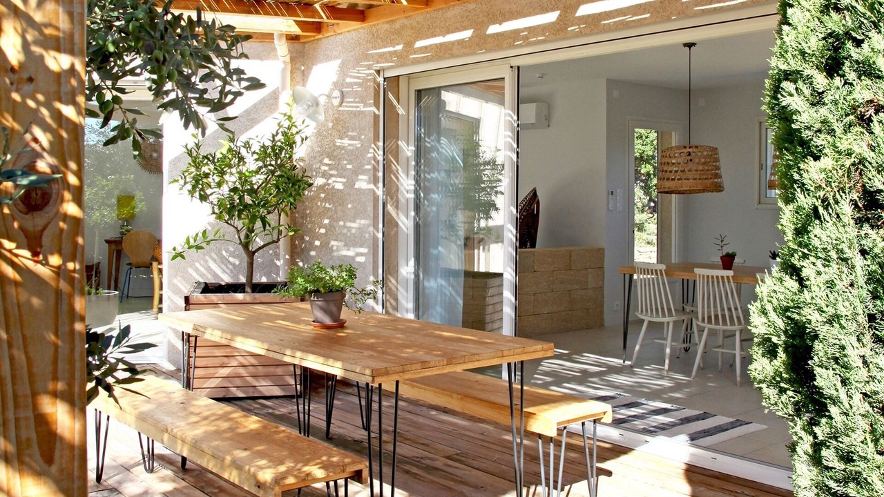 Photo of Patio Balcony in Castillon-du-Gard