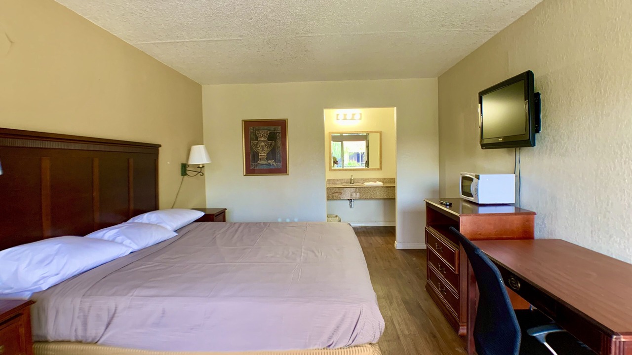 Photo of Bedroom in Gulf Highlands