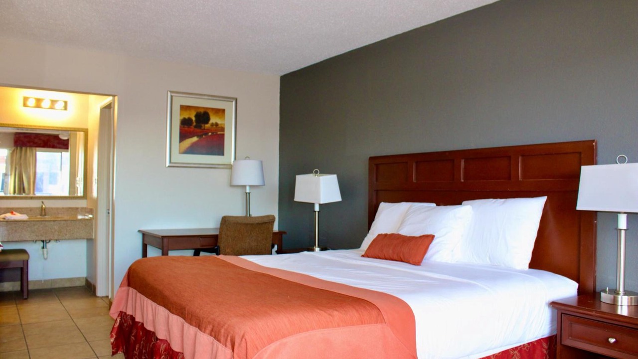 Photo of Bedroom in Gulf Highlands