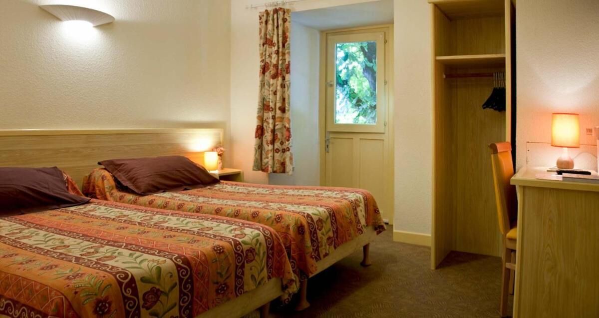 Photo of Bedroom in Saint-Martin-sous-Vigouroux