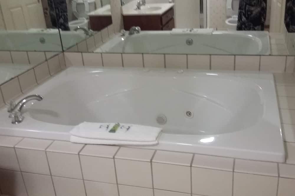 Photo of Bathroom in Osceola