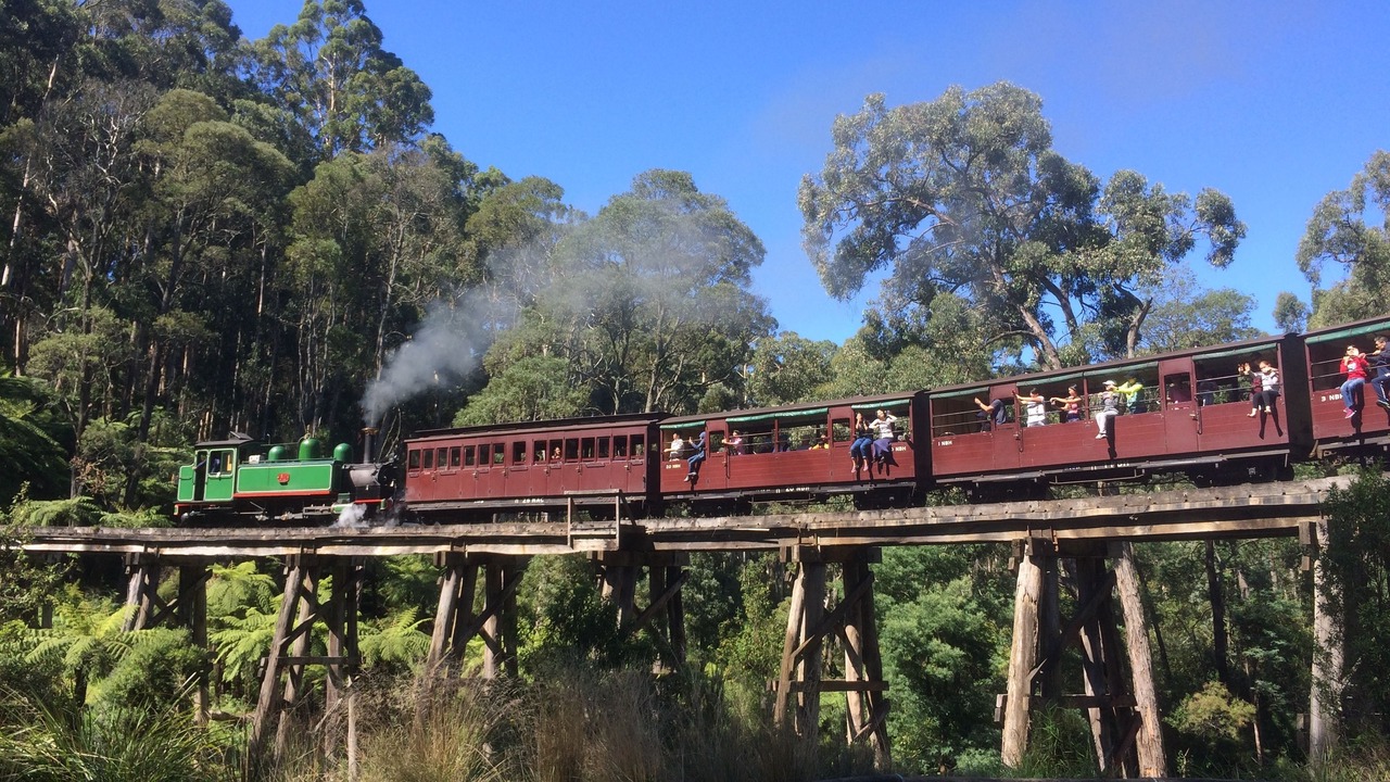 Photo of Others in Emerald