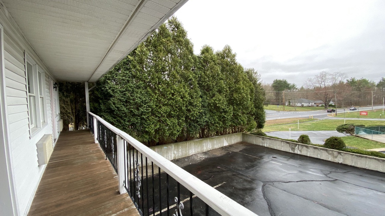 Photo of Patio Balcony in Fiskdale