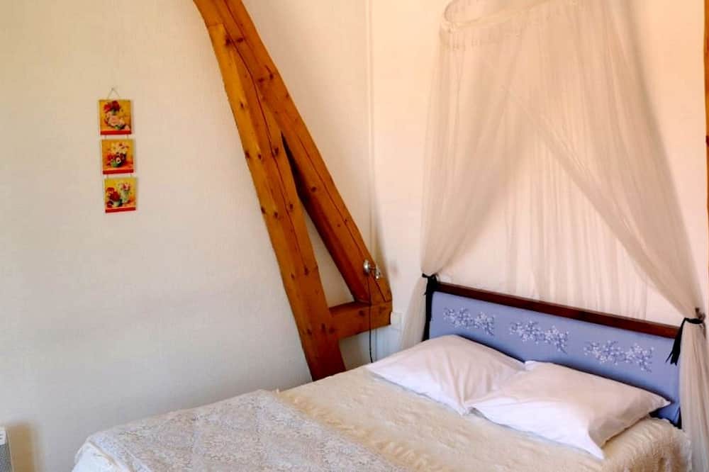 Photo of Bedroom in Brinon-sur-Sauldre
