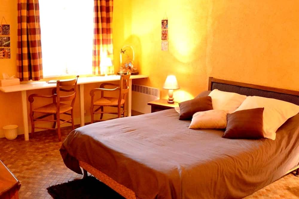 Photo of Bedroom in Brinon-sur-Sauldre