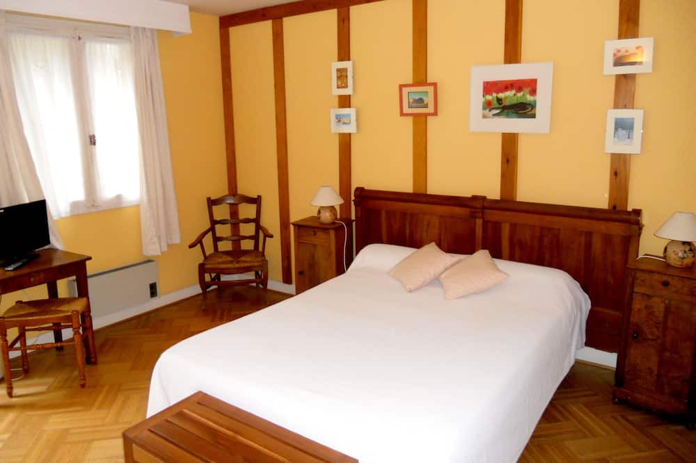 Photo of Bedroom in Brinon-sur-Sauldre