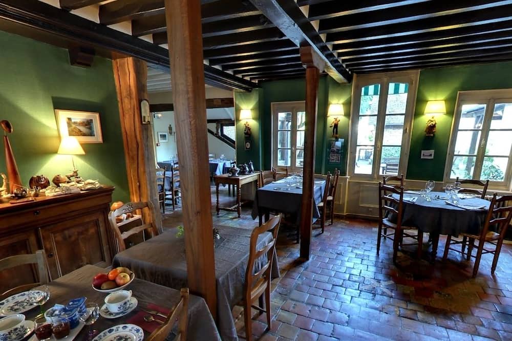 Photo of Others in Brinon-sur-Sauldre