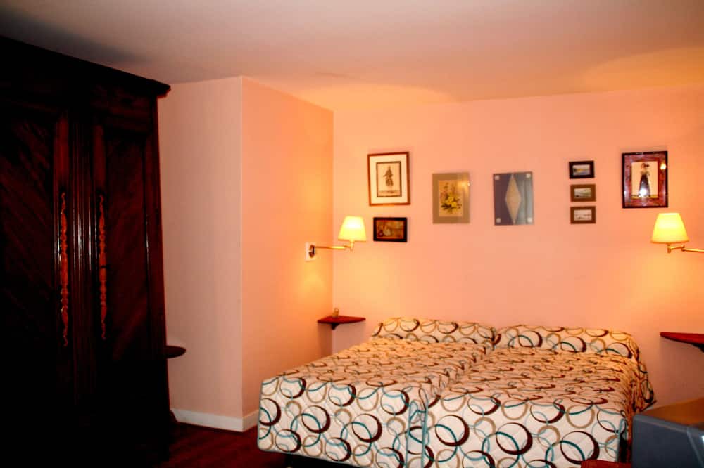 Photo of Bedroom in Brinon-sur-Sauldre