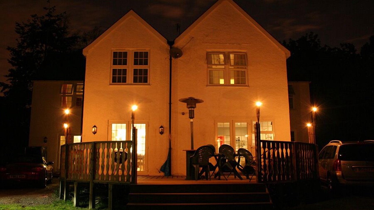 Photo of Buildings in Gatwick