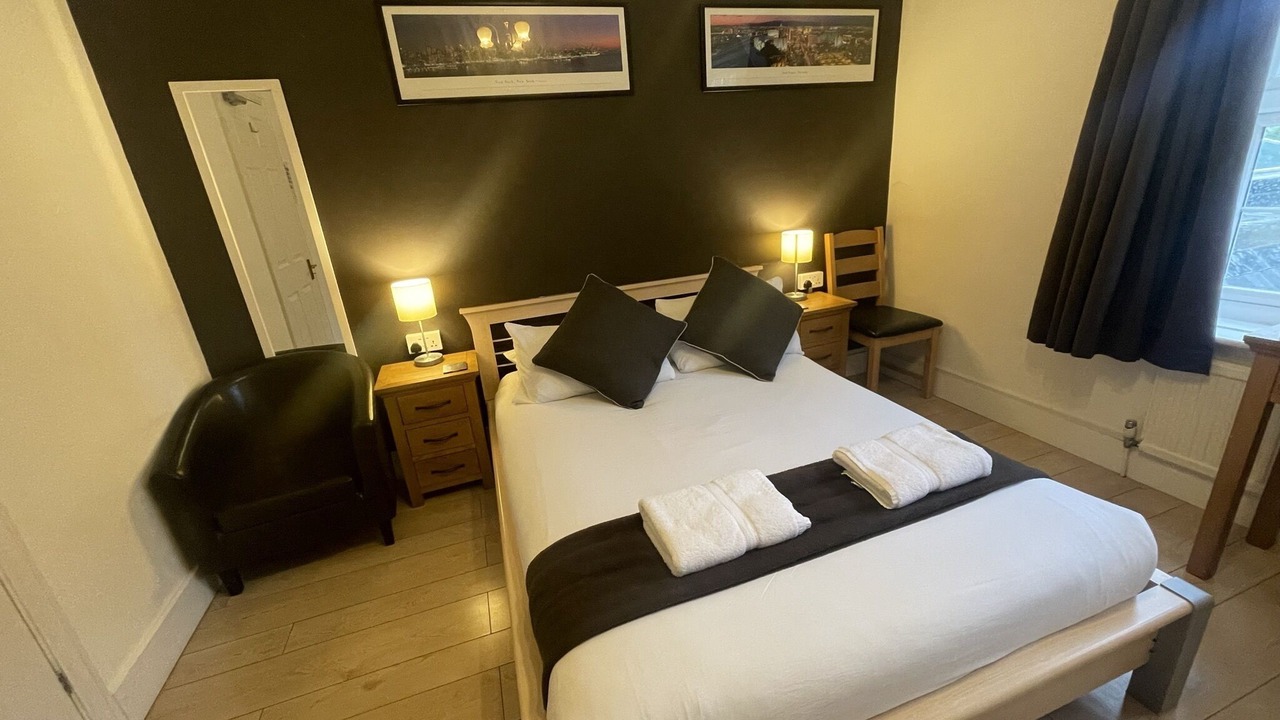 Photo of Bedroom in Gatwick