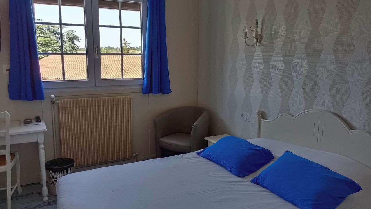 Photo of Bedroom in Mareuil-Sur-Lay-Dissais