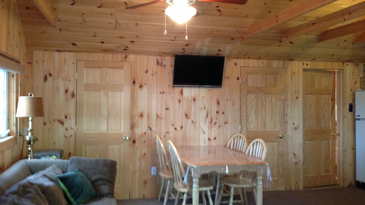 Photo of Livingroom in Rideau Lakes