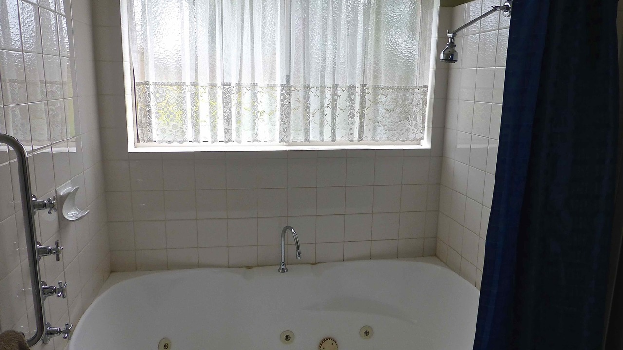 Photo of Bathroom in Inverloch