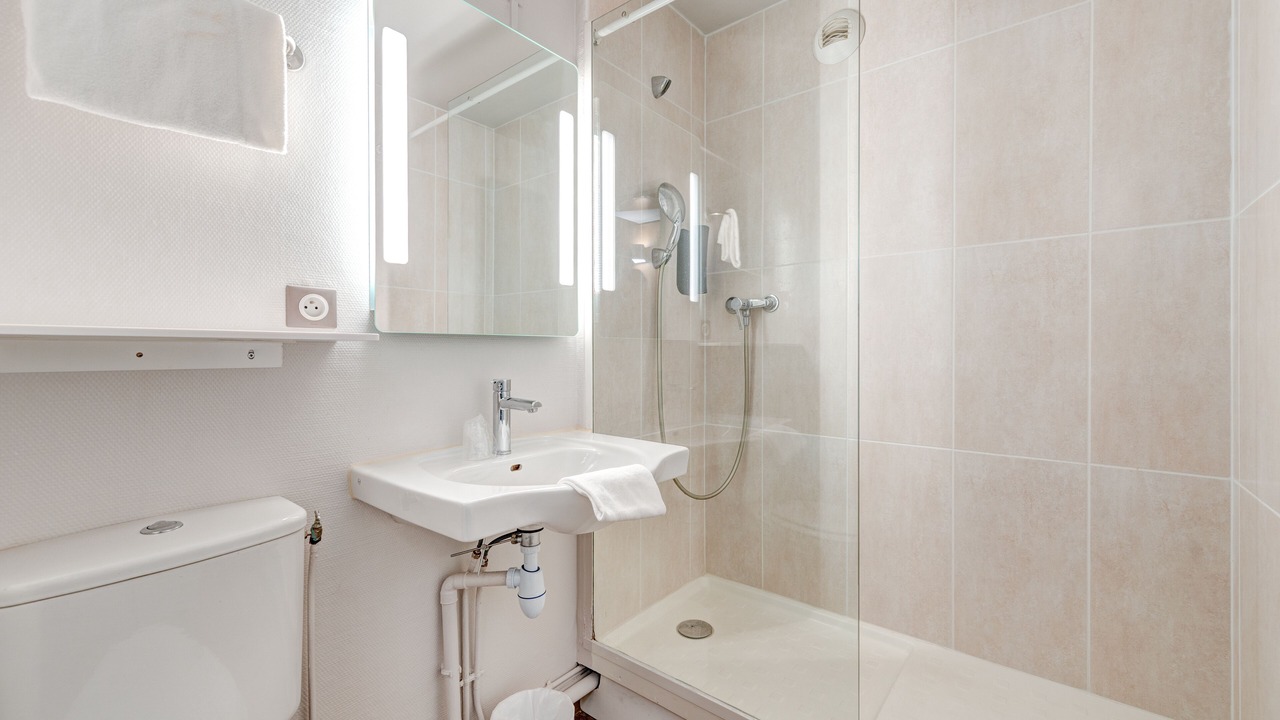 Photo of Bathroom in Louveciennes
