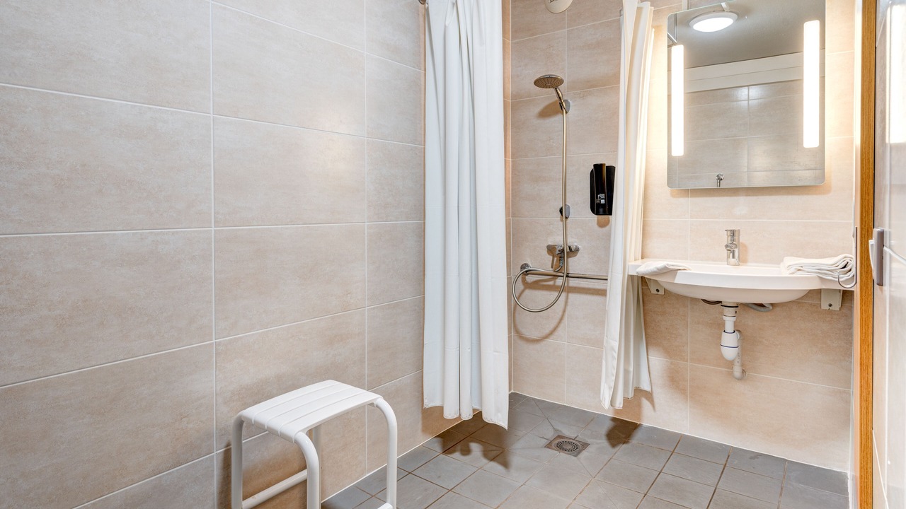 Photo of Bathroom in Louveciennes
