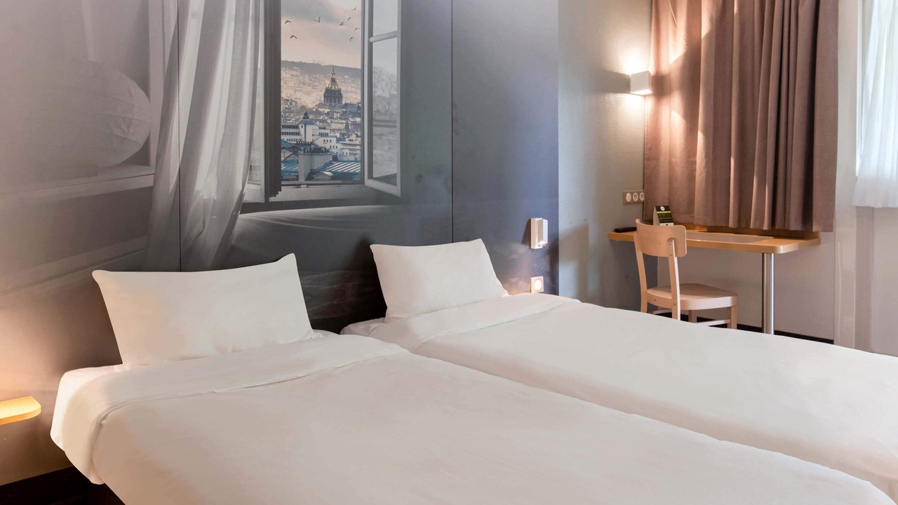 Photo of Bedroom in Louveciennes