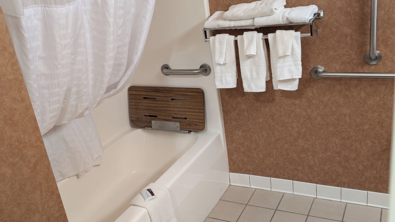 Photo of Bathroom in Chisholm