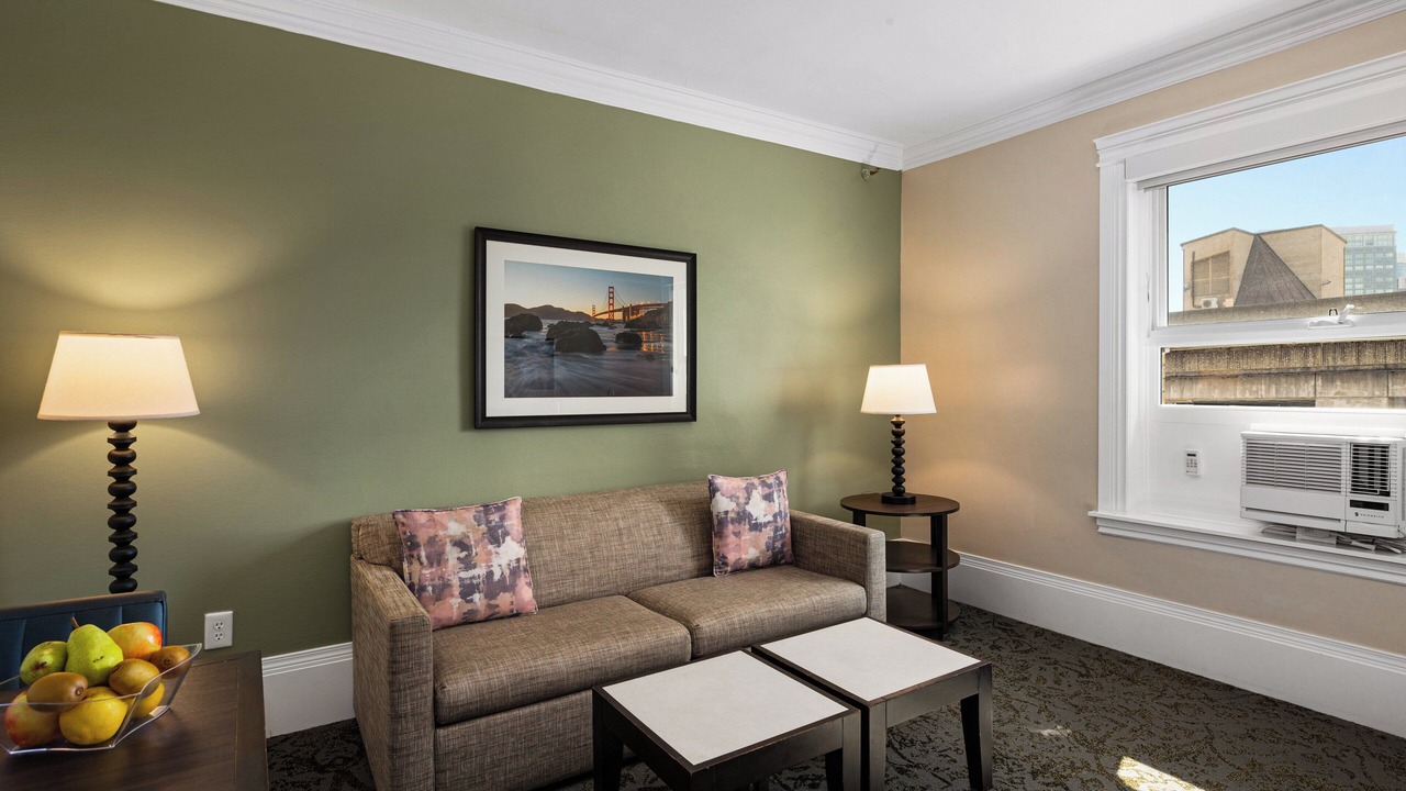 Photo of Livingroom in Chinatown