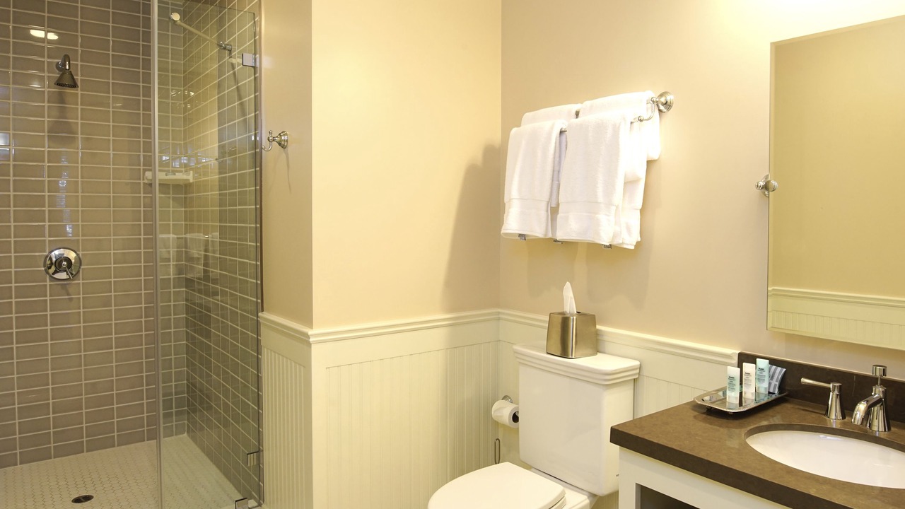 Photo of Bathroom in Point Richmond