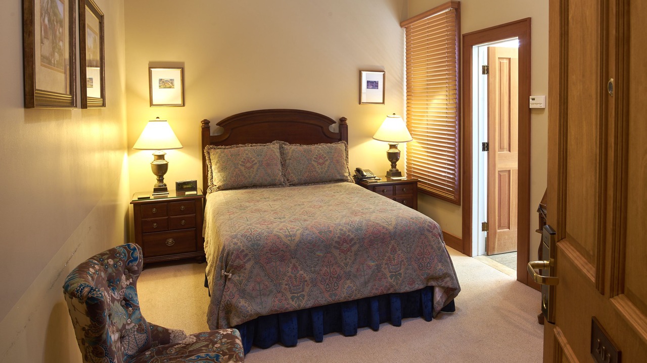 Photo of Bedroom in Point Richmond