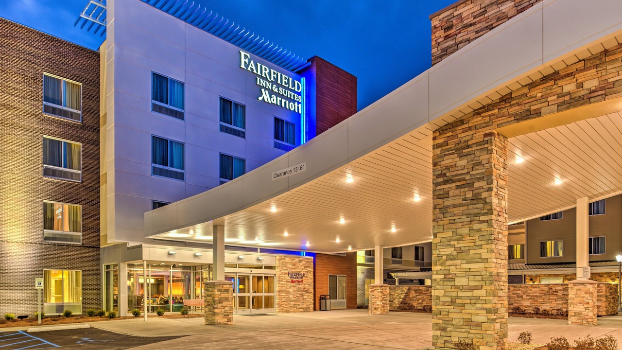 Photo of Buildings in Maryland Heights