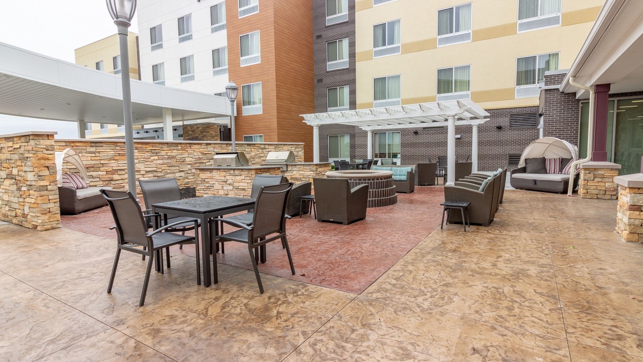 Photo of Outdoor in Maryland Heights