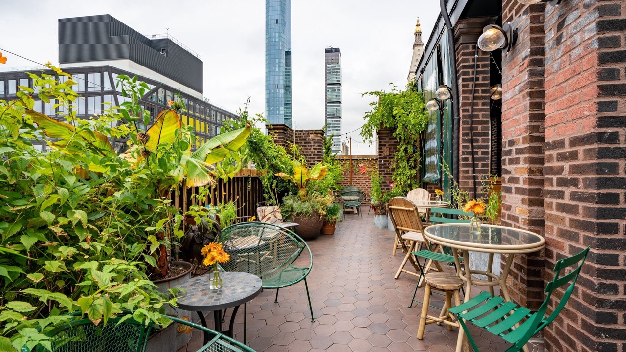 Photo of Others in Gramercy