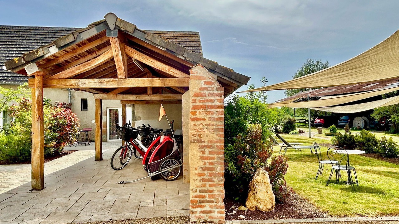 Photo of Outdoor in Thenioux