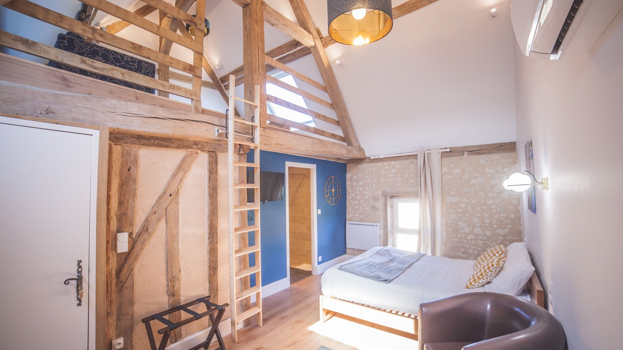 Photo of Bedroom in Thenioux