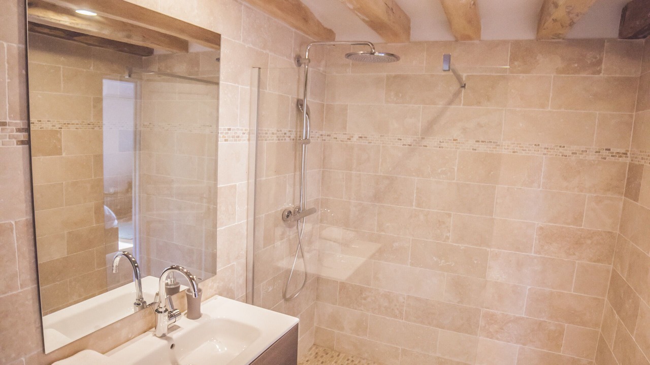 Photo of Bathroom in Thenioux