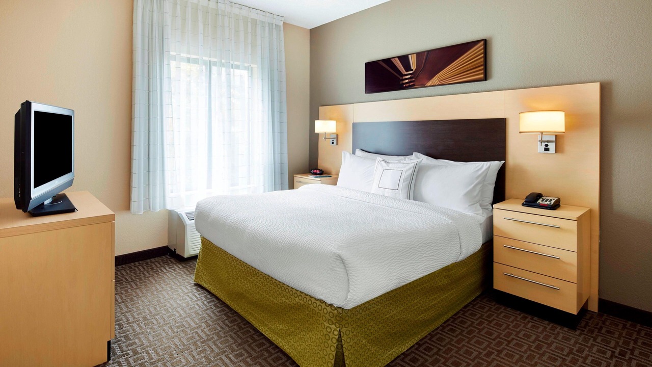 Photo of Bedroom in Harrisburg - Hershey