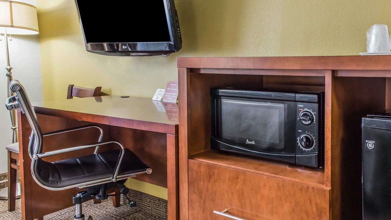 Photo of Bedroom in Rostraver