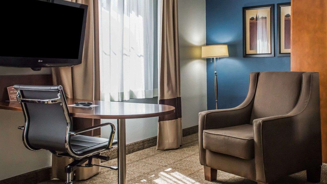 Photo of Bedroom in Rostraver