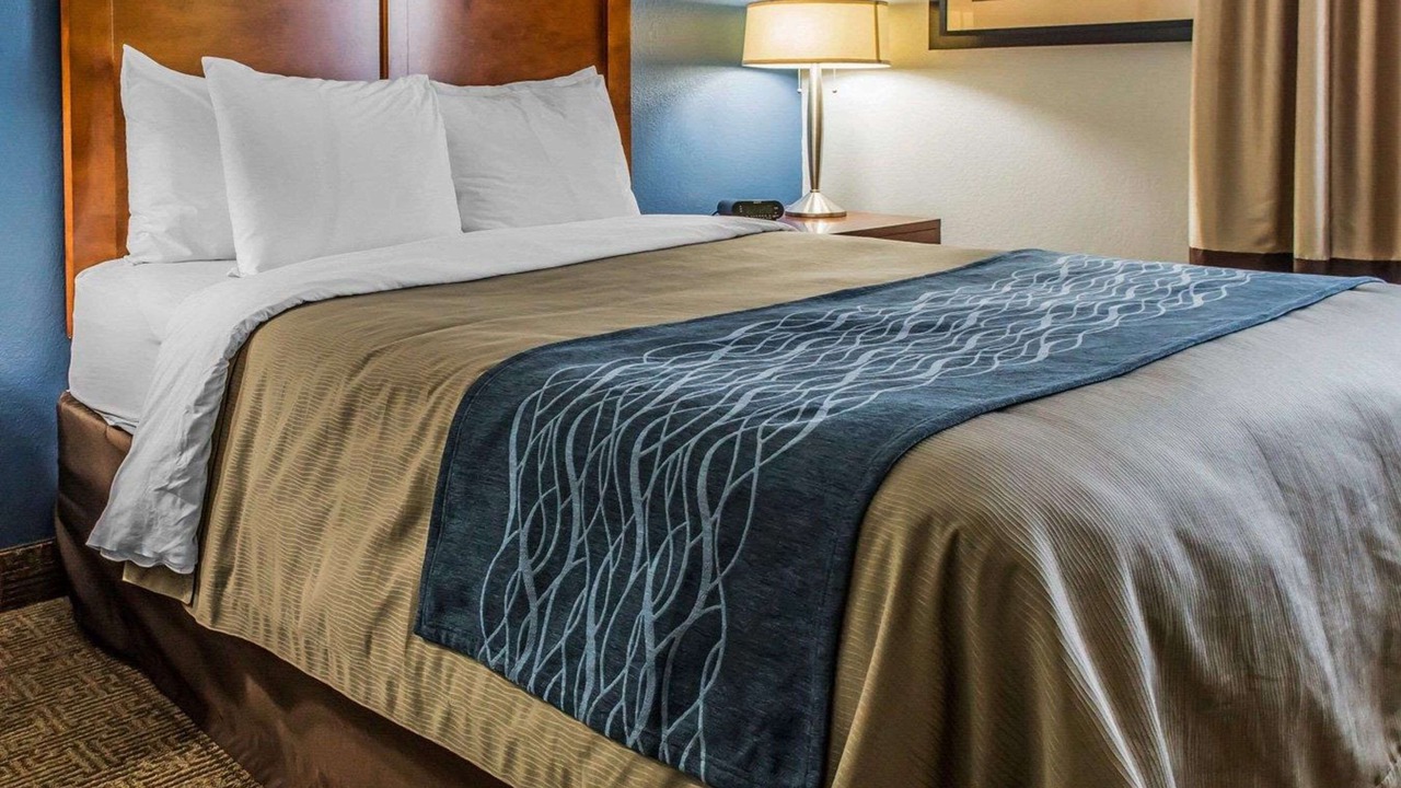 Photo of Bedroom in Rostraver