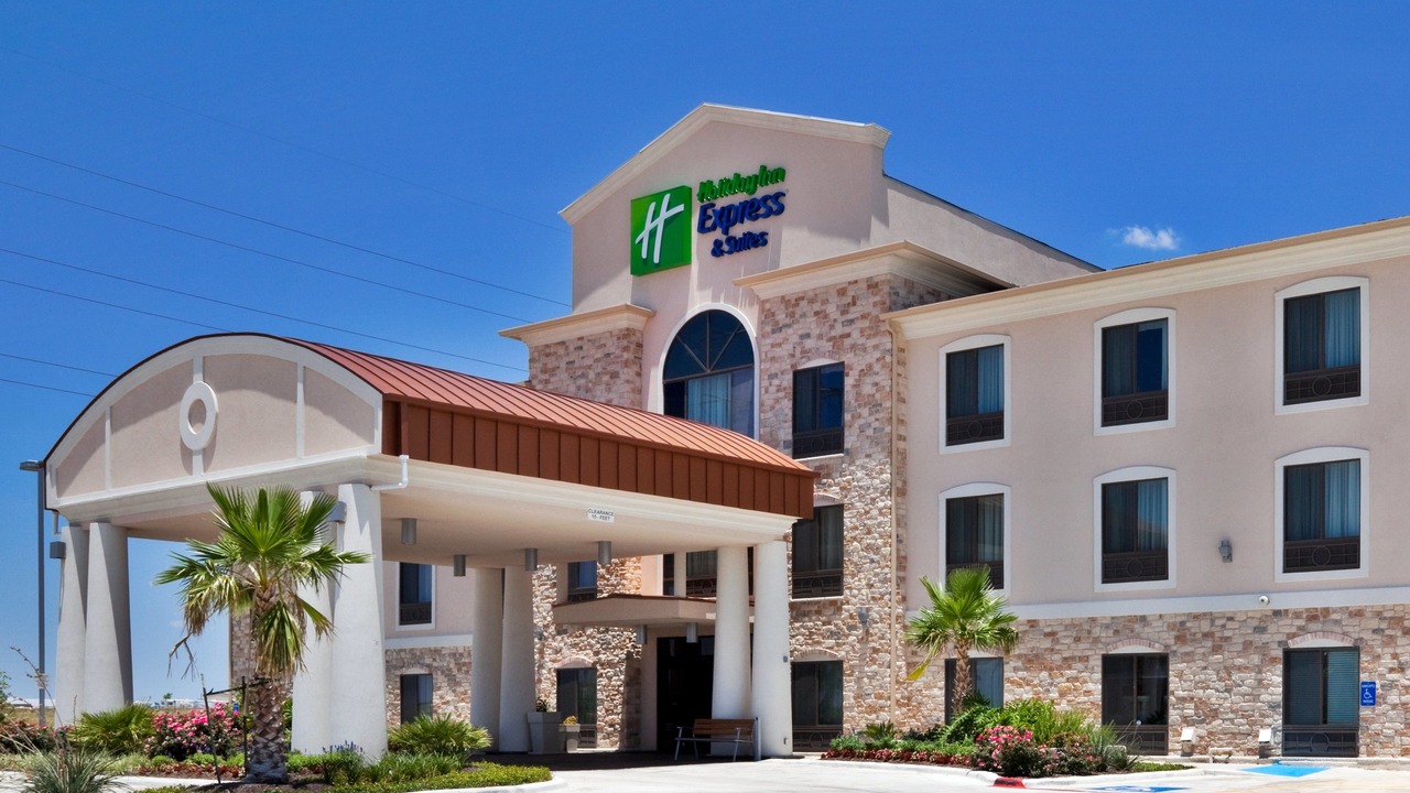 Photo of Buildings in Hutto