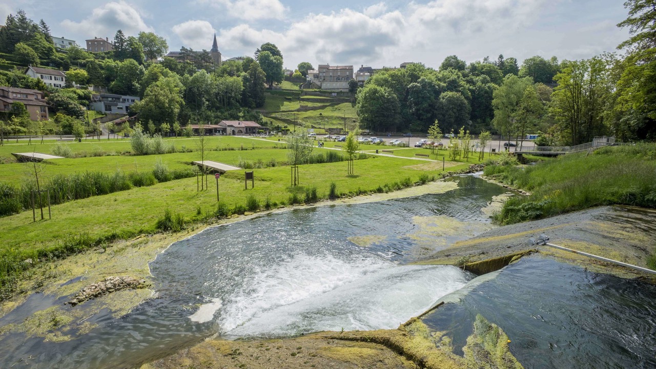 Photo of Others in Briey