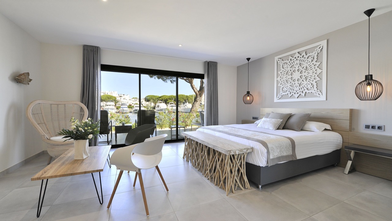 Photo of Bedroom in Le Grau-Du-Roi