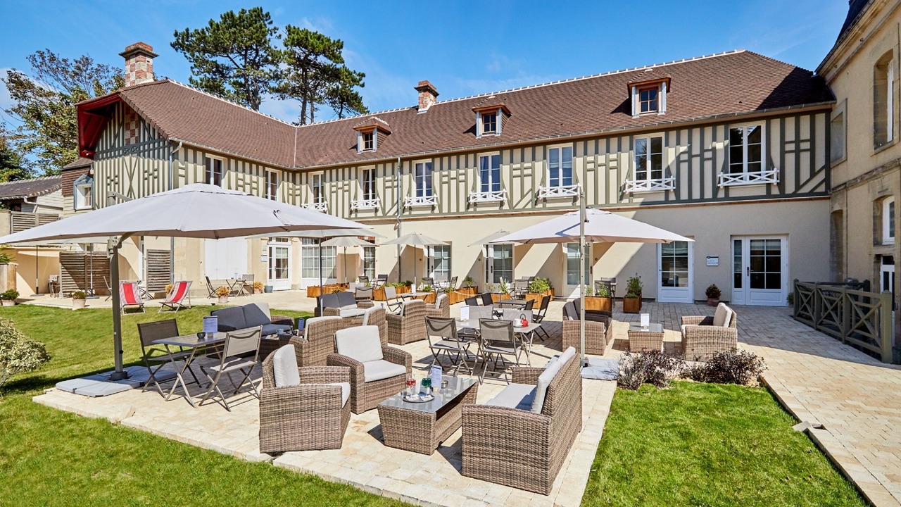 Photo of Patio Balcony in Tracy-sur-Mer