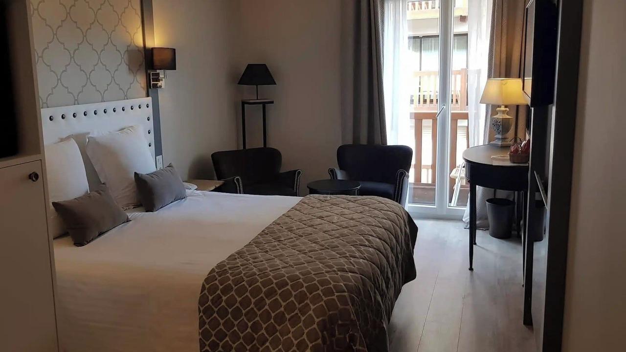 Photo of Bedroom in Deauville City Centre