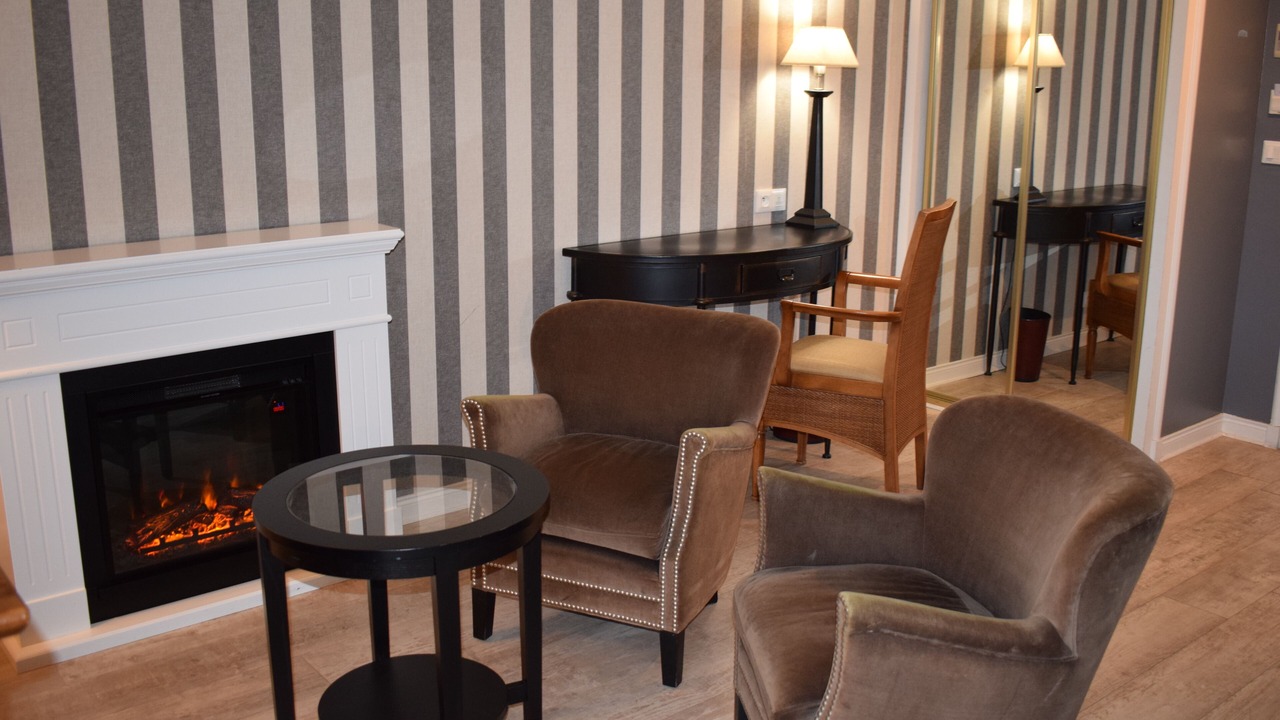 Photo of Bedroom in Deauville City Centre