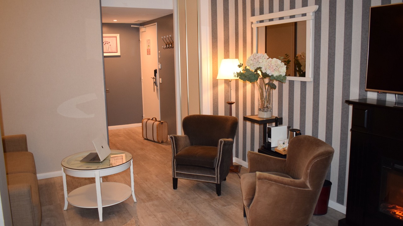 Photo of Bedroom in Deauville City Centre