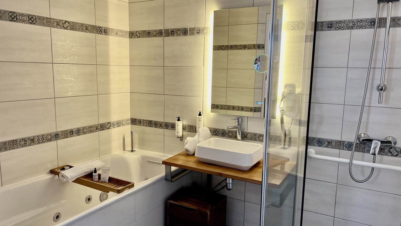 Photo of Bathroom in Deauville City Centre