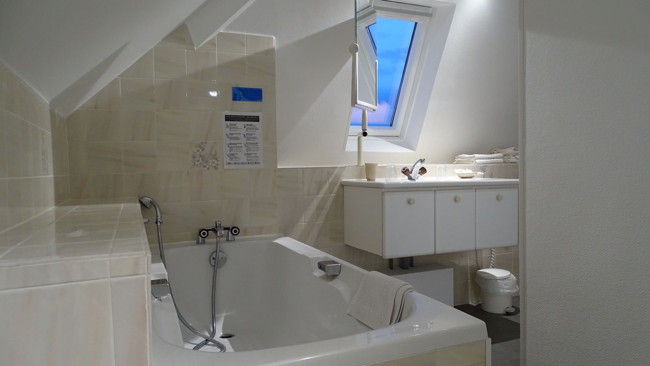 Photo of Bathroom in Saint-Vaast-la-Hougue