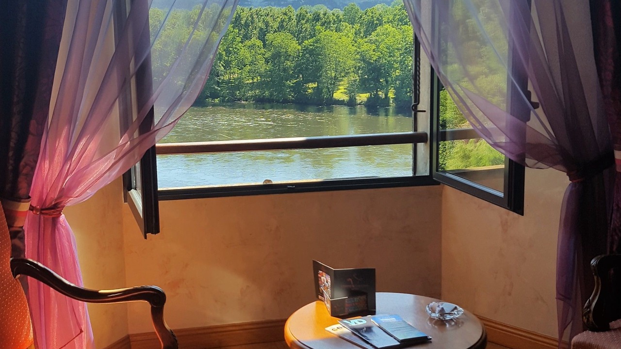 Photo of Bedroom in Meyronne