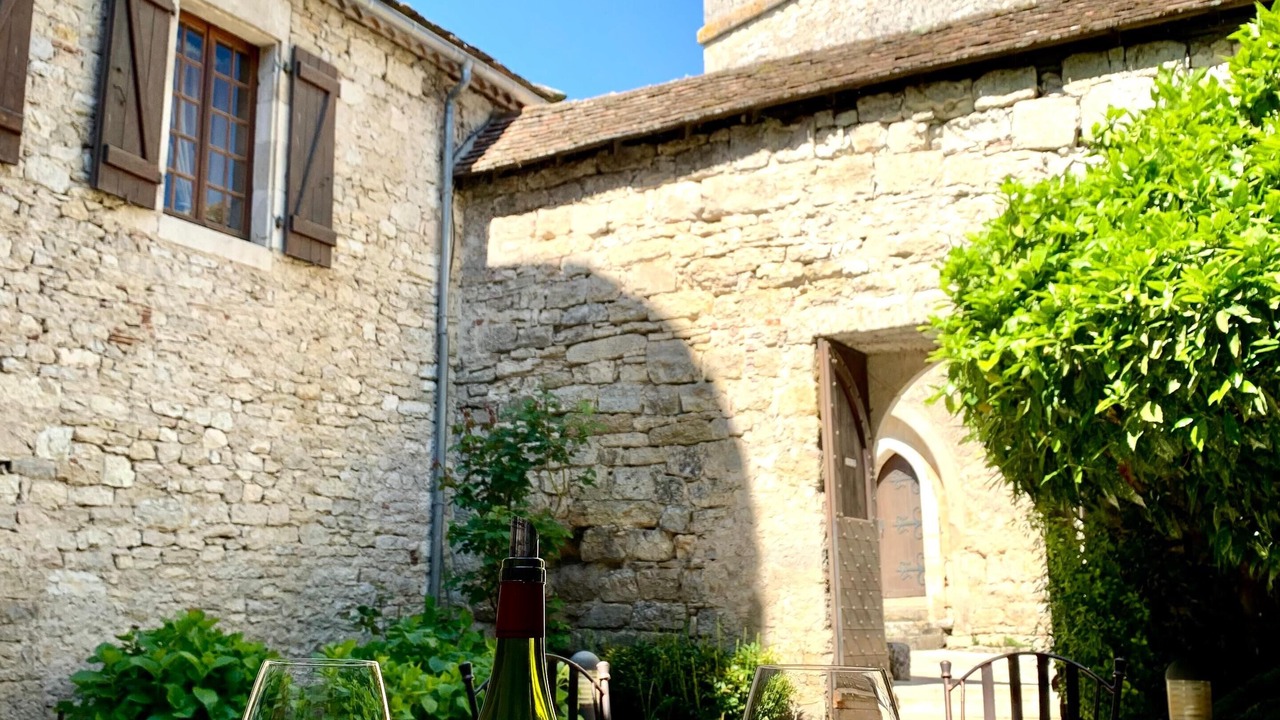 Photo of Patio Balcony in Meyronne
