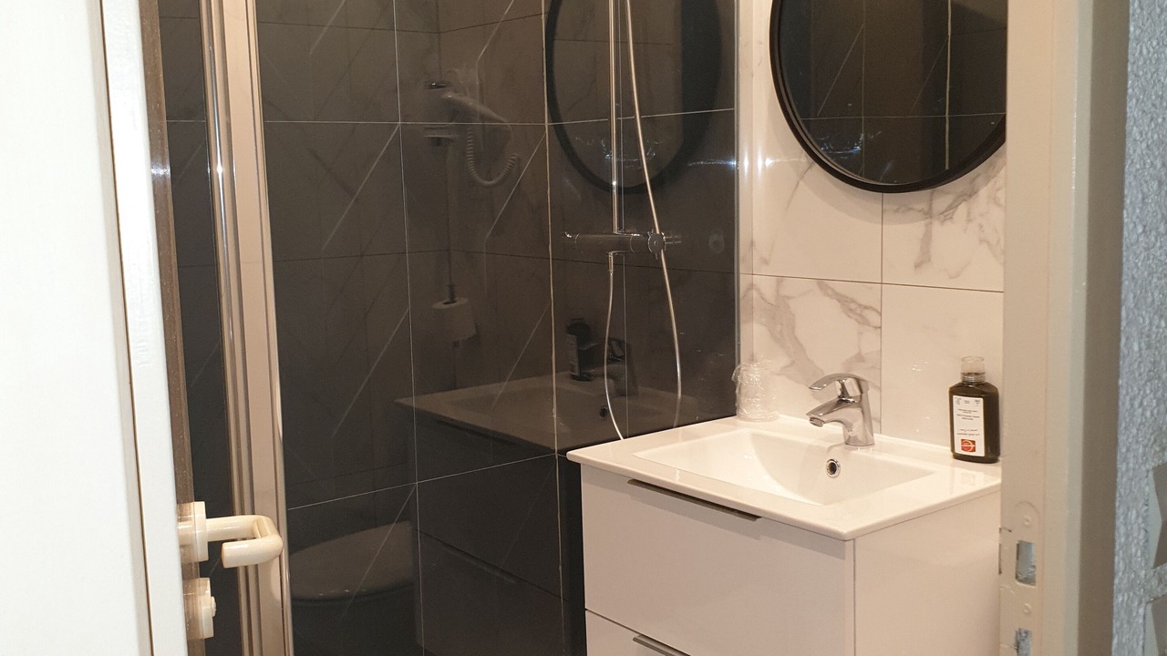 Photo of Bathroom in Magnanville