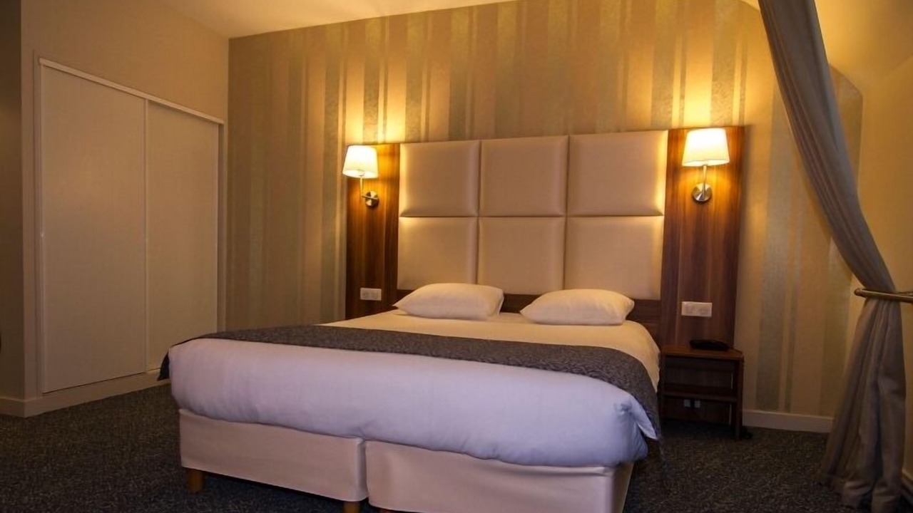 Photo of Others in Combourg