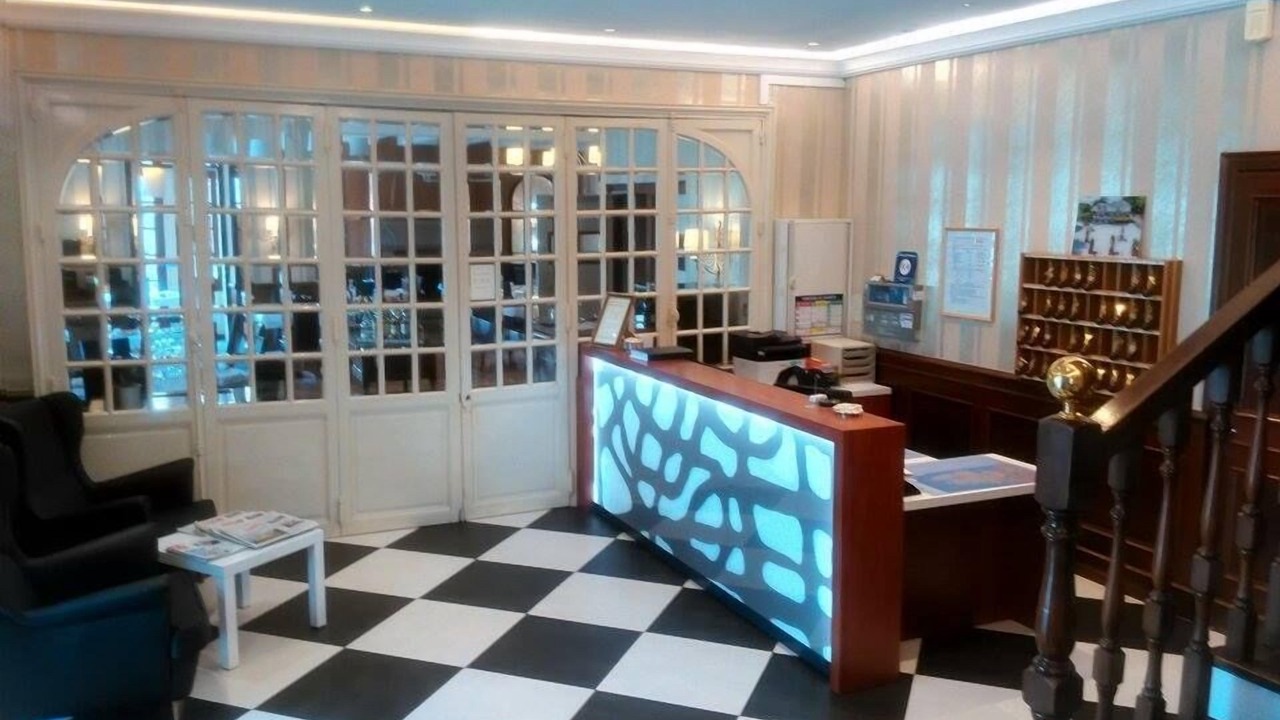 Photo of Others in Combourg