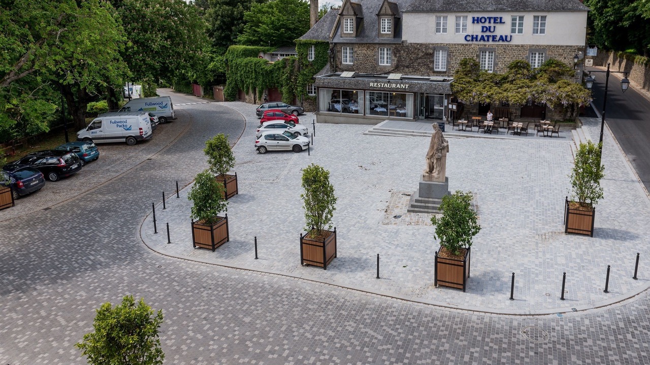 Photo of Outdoor in Combourg