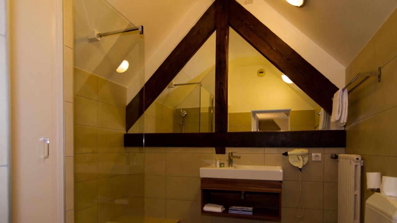 Photo of Bathroom in Combourg